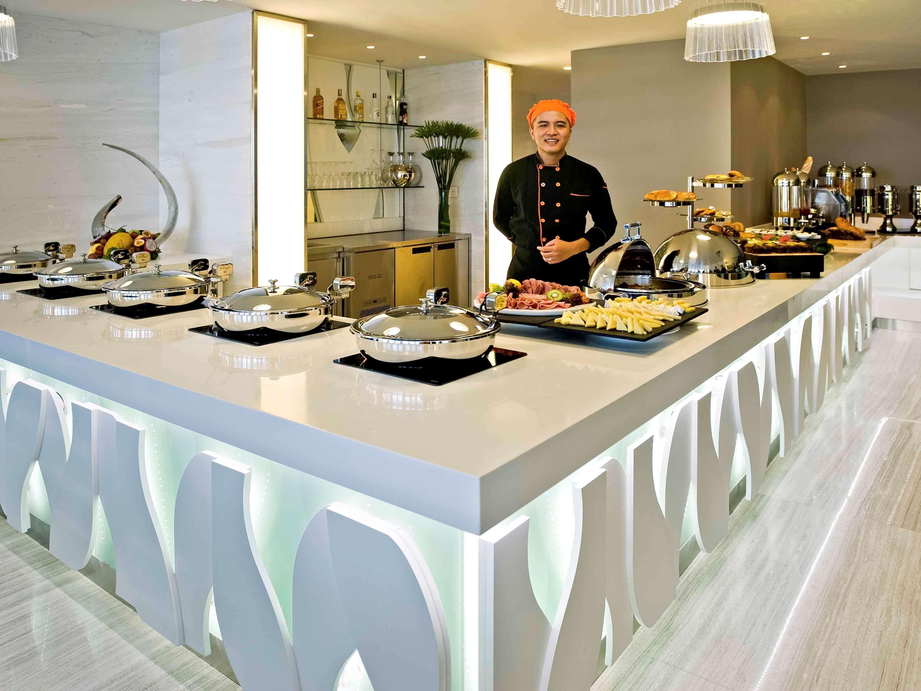 Novotel Saigon Centre - Valentine Package Offer Available Hô Chi Minh-Ville Extérieur photo