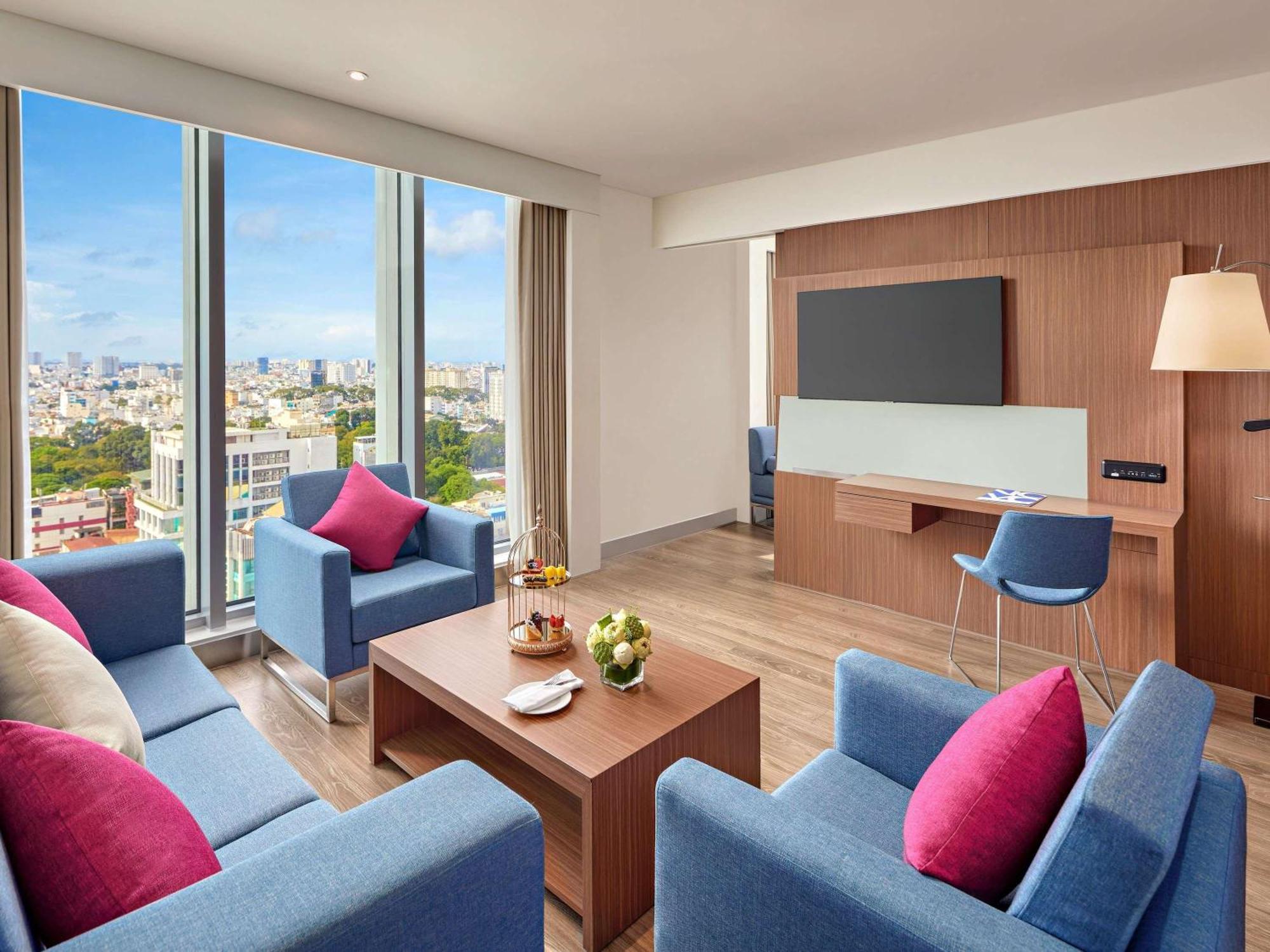 Novotel Saigon Centre - Valentine Package Offer Available Hô Chi Minh-Ville Extérieur photo