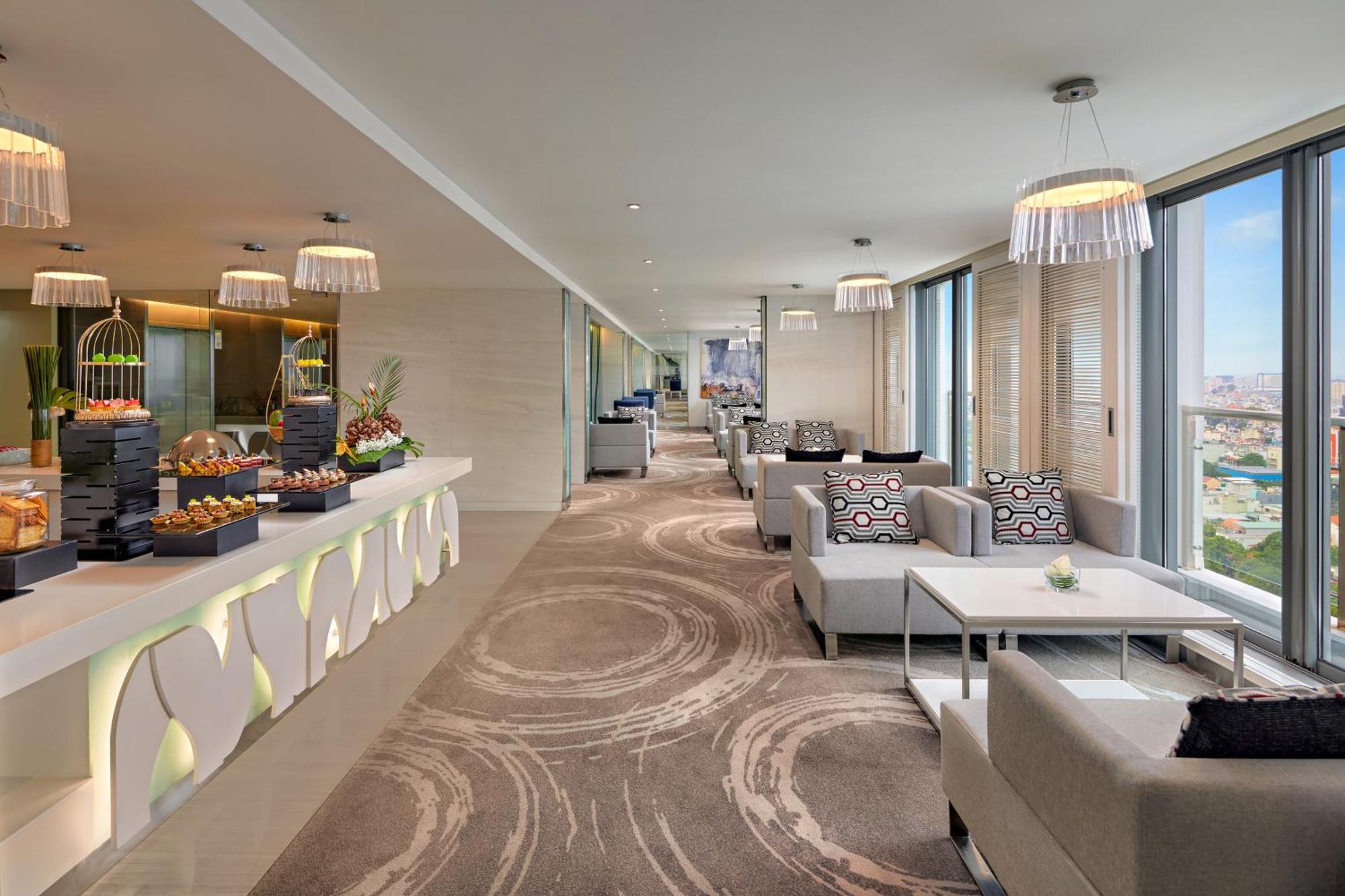 Novotel Saigon Centre - Valentine Package Offer Available Hô Chi Minh-Ville Extérieur photo