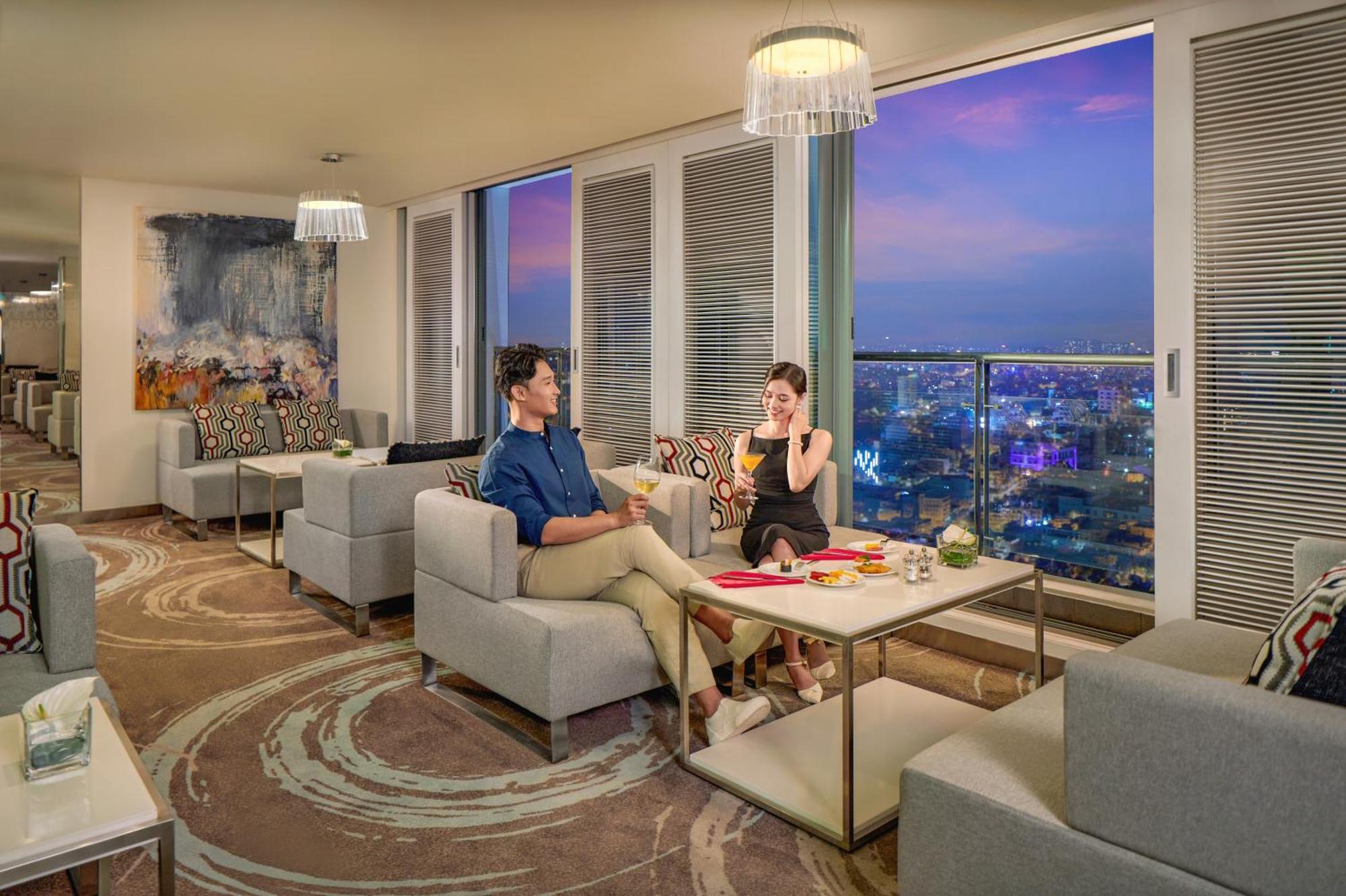 Novotel Saigon Centre - Valentine Package Offer Available Hô Chi Minh-Ville Extérieur photo