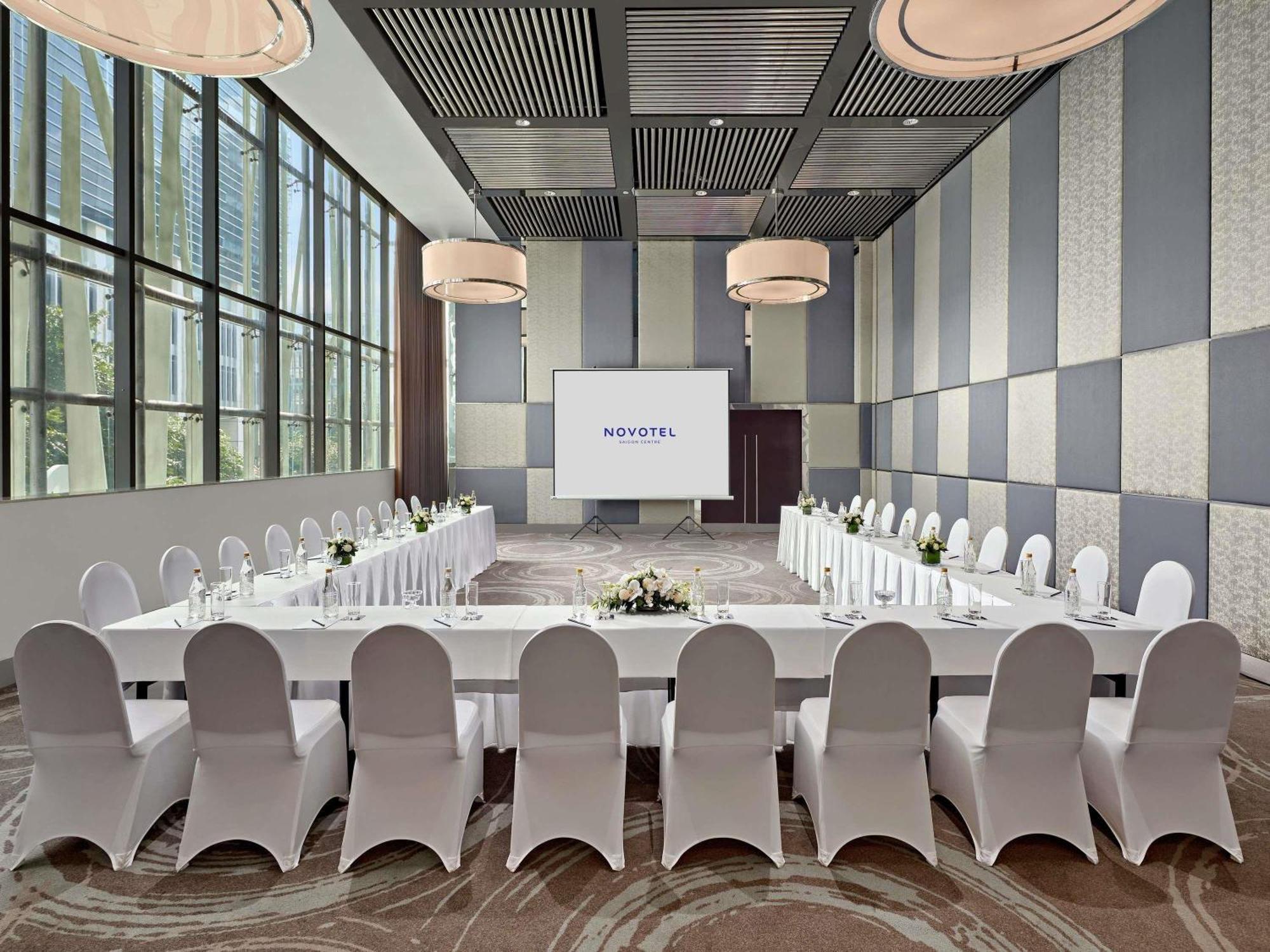 Novotel Saigon Centre - Valentine Package Offer Available Hô Chi Minh-Ville Extérieur photo