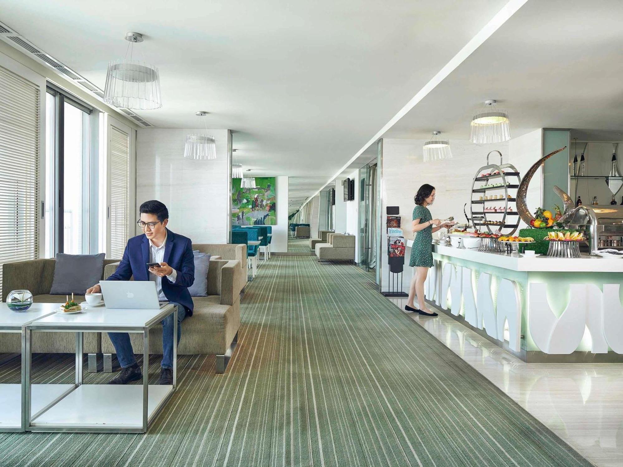 Novotel Saigon Centre - Valentine Package Offer Available Hô Chi Minh-Ville Extérieur photo