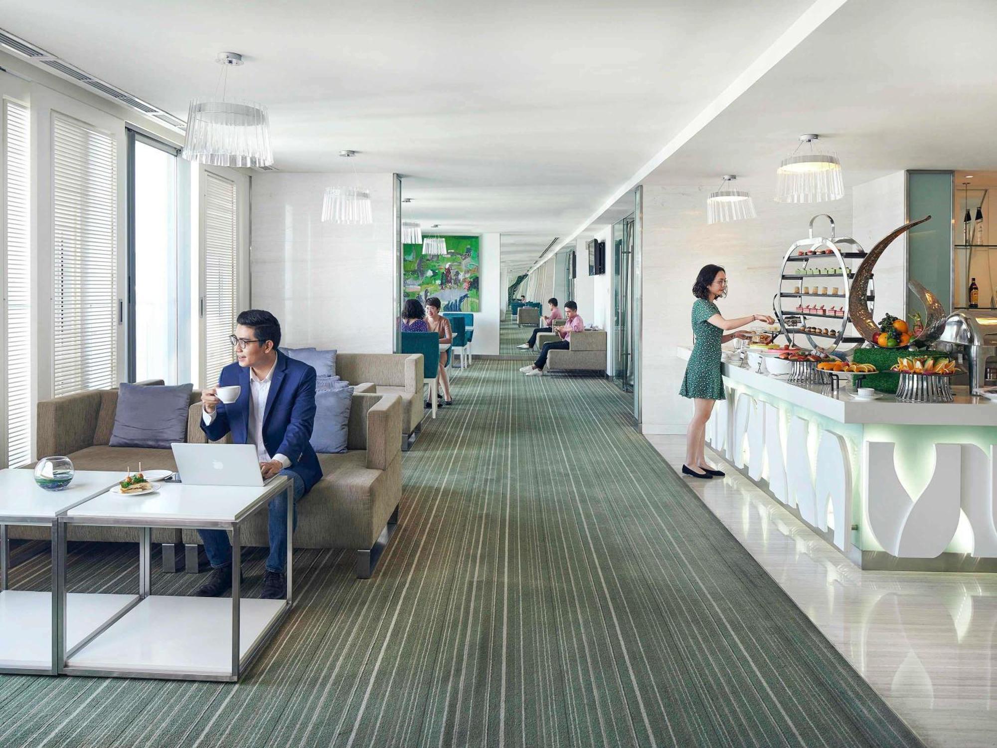 Novotel Saigon Centre - Valentine Package Offer Available Hô Chi Minh-Ville Extérieur photo